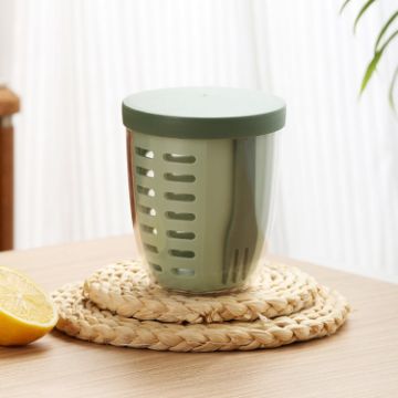 600ml Fruit and Veggie Snack Cup with Lid and Fork - Green - 1