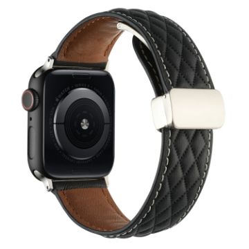 Apple Watch SE 2023 44mm Leather Band - Black - 1