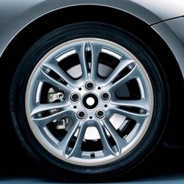 Picture of Color 17 inch Wheel Hub Reflective Sticker for Luxury Car (Silver)