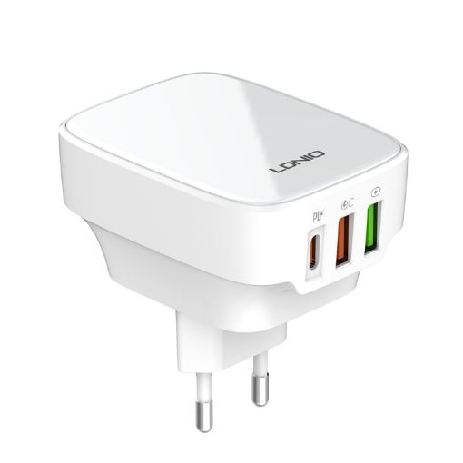 LDNIO Q334 32W Type-C Charger + Dual USB Port - EU Plug (White) - 1