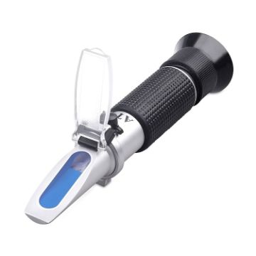 HB-113ATC Black Brix Hand-Held ATC Refractometer - 1