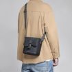 Cwatcun D186 Lightweight Anti-scratch Camera Shoulder Bag (Black) - 2