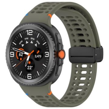 Samsung Galaxy Watch 8/8 Classic Magnetic Buckle Silicone Band Green - 1