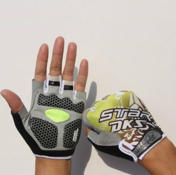 Yellow Cycling Shock Absorbing Anti-Slip Half-Finger Gloves, Size L - 1
